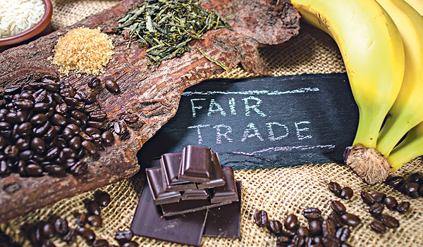 Fair-Trade-Produkte fördern ist ein Klassiker im Einsatz für eine bessere Welt.  