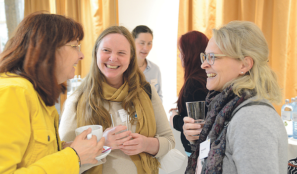 Nach zwei Jahren Pause freuten sich die Seelsorger/innen aus  über den direkten und lebhaften Austausch zwischen alten Bekannten und neuen Kolleg/innen