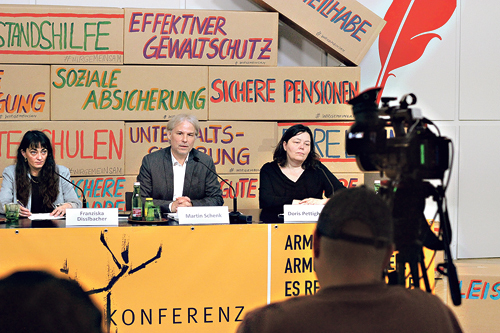 Pressekonferenz der Armutskonferenz. 