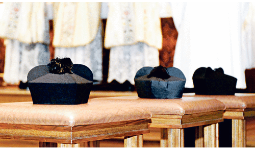Rituale können stützen, sind aber nicht das Ziel ... Szenenbild einer Messe nach dem tridentinischen („vorkonziliaren“) Ritus. 