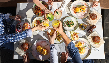 Jesus sehnte sich nach Tischgemeinschaft. Wonach sehnen Sie sich? 