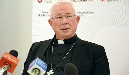 Die kirchliche Leitungskultur wird sich auch in Österreich ändern, ist Erzbischof Franz Lackner überzeugt. 