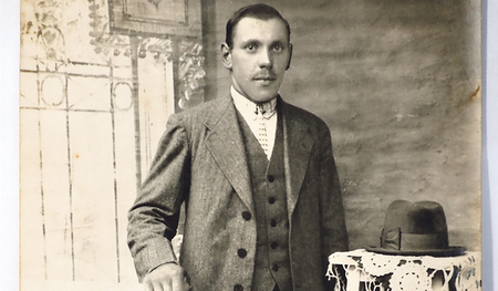 Franz Schimpl, aufgenommen vermutlich nach der Rückkehr von seiner Wanderschaft.   