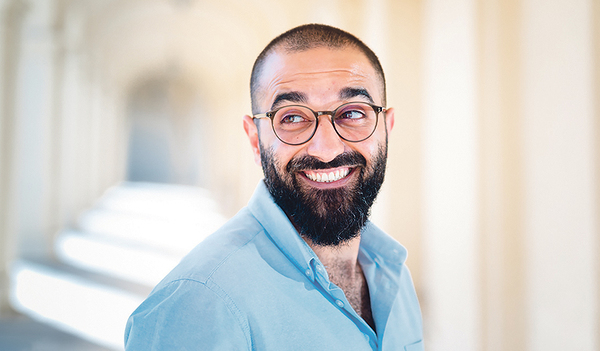 Der Schriftsteller Hamed Abboud lebt seit 2014 in Österreich. Der gebürtige Syrer hat im Burgenland seine zweite Heimat gefunden. 