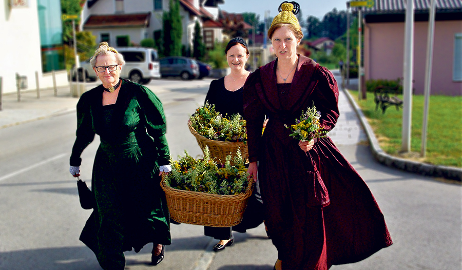 In Schardenberg wird wie in vielen Pfarren im ganzen Land das Hochfest mit einer feierlichen Kräuterweihe begangen. 