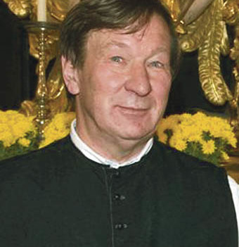 Unter Vorsitz von Abtpr?ses Wolfgang Wiedermann ( Abt von Stift Zwettl ) wurde ein Administrator gew?hlt. Bei der Vorwahl am Montagabend wurde beschlossen das ein Administrator vor drei Jahren und kein Abt gew?hlt wird. Der neue Administrator ist P. 