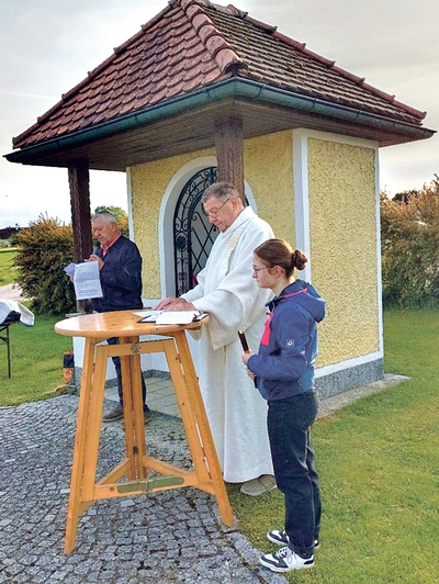Maiandacht in Hofkirchen im Traunkreis. 