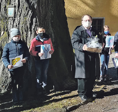 P. Thomas mit einigen Minis, Waxenberg