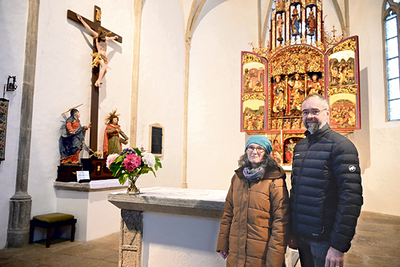 Ulrike Lengauer und Peter Keplinger in der Kirche St. Michael.  