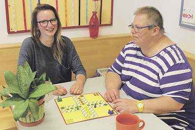 HAK-Absolventin Magdalena Steininger arbeitet freiwillig in einem Caritas-Tageszentrum für obdachlose Frauen.   