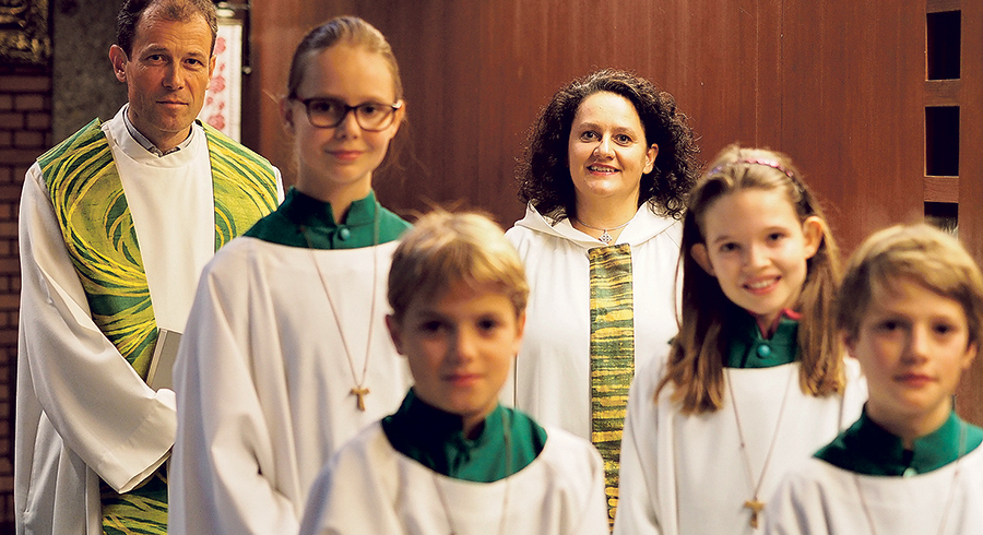 Die Mitfeier des Gottesdienstes ist nicht der einzige, aber ein wichtiger Ausdruck des Glaubens.  