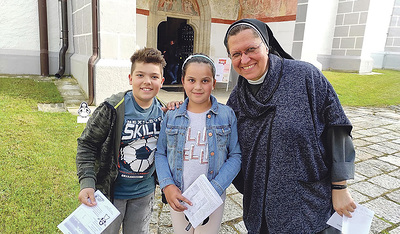 Sr. Karmela (im Bild) und ihre Mitschwestern haben für die Lange Nacht der Kirchen am  10. Juni, die auch in Tschechien begangen wurde, ein interessantes Programm für Jung und Alt zusammengestellt. 
