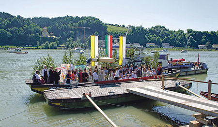 Flussprozession in Aschach/Donau im Jahr 2023.   