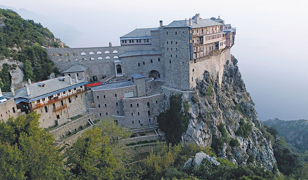 Beeindruckend: das Kloster Simonos Petras   