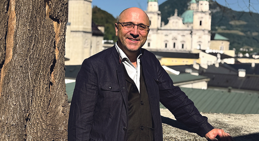 Jedermann-Rufer: Künstlerseelsorger und Kulturvermittler Hubert Nitsch.   
