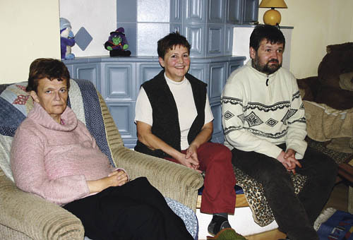 Bei Hildegard Redl in Guggenberg 2, Ried im Traunkreis, wohnen seit 2002 immer wieder Menschen mit psychischen Problemen, die von pro mente betreut werden. Seit 2002 sind es sieben Personen (gewesen). Hildegard Redl erm?glicht ihnen durch die Lebensf