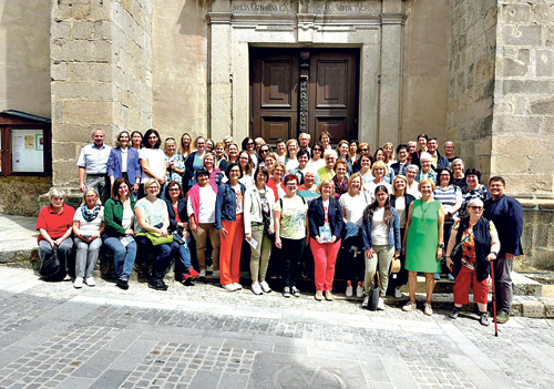 65 aktive und ehemalige Pfarrsekretär:innen trafen sich in Freistadt. 
