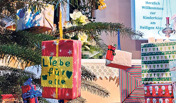 Ein Christbaum voller Wünsche    