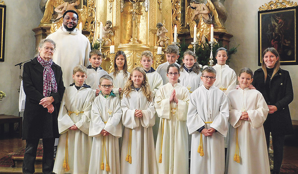 Die neuen Ministrant/innen der Pfarre Aspach