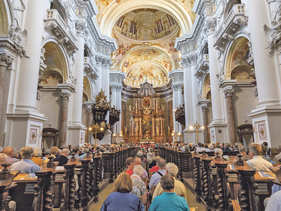 Die Landeswallfahrt des Seniorenbundes führte ins Stift St. Florian.