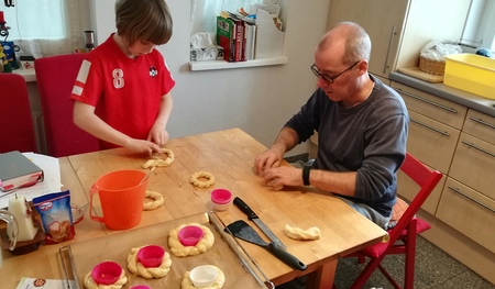 Das erste Mal Pinze-Backen im Hause Litzlbauer-Leitner.