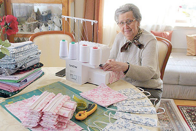 Hermine Aigner bei der Arbeit    