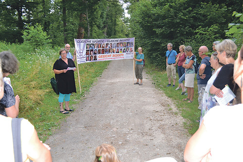 Spaziergang für Gleichberechtigung in der Kirche   