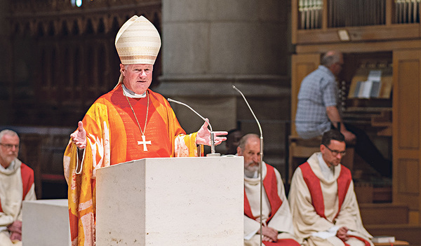 Bischof Manfred Scheuer predigte über die priesterliche Identität.    