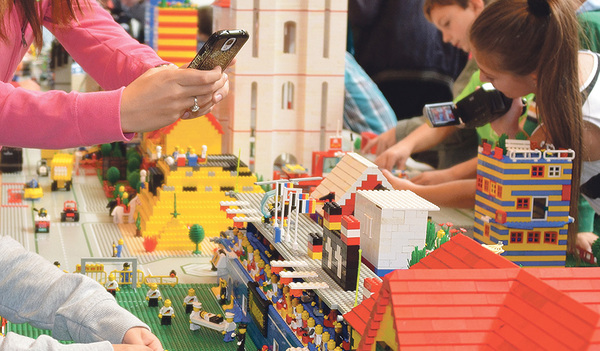 Legostadt sucht Baumeister/innen zwischen acht und zwölf Jahren.