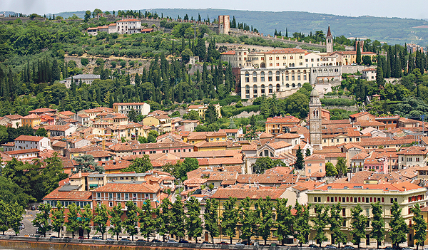 Anmutig: Verona hat viel Charme bewahrt.    