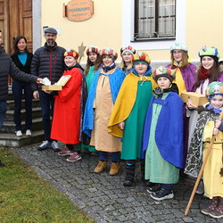 Sternsinger/innen der Pfarre Grünbach