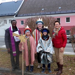 Sternsinger/innen der Pfarre Frankenmarkt