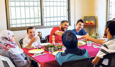 Iftar, das muslimische Fastenbrechen, ist für Kinder ein besonderes Ereignis.