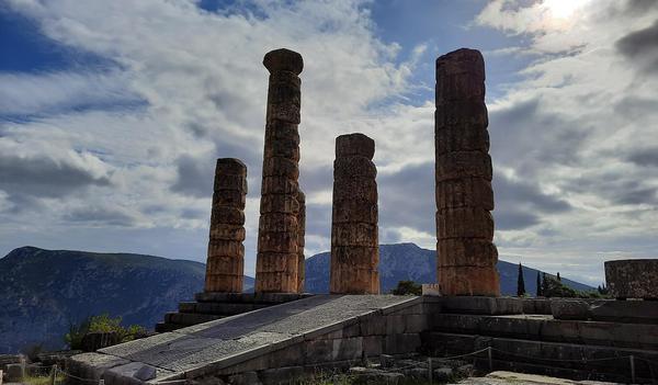 Beeindruckend: Tempelanlage beim Orakel von Delphi