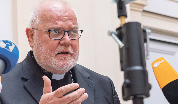 Kardinal Reinhard Marx bietet Papst Franziskus seinen Rücktritt als Erzbischof von München und Freising an.