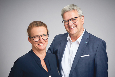 Gerlinde und Hannes Hofer sind langjährige Referenten bei den Beziehungstagen im Bildungshaus Schloss Puchberg. Für Paare sind diese eine wichtige „Tankstelle“, sagen sie.  