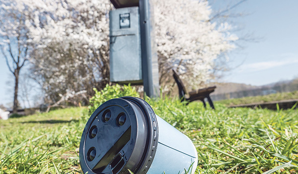 Einweg-Kaffeebecher produzieren sehr viel Abfall. Mit Pfandbechersystemen können – wie bereits in Österreich umgesetzt – große Mengen Müll vermieden werden.