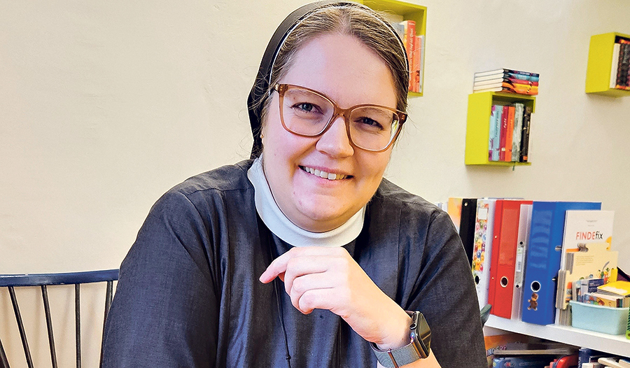 Sr. Idal Vorel ist seit Juni auf TikTok aktiv, und das mit großem Erfolg. Sie hat bereits rund 43.500 Follower.   