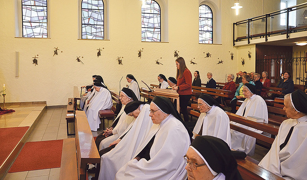 In der Kirche der Marienschwestern vom Karmel 