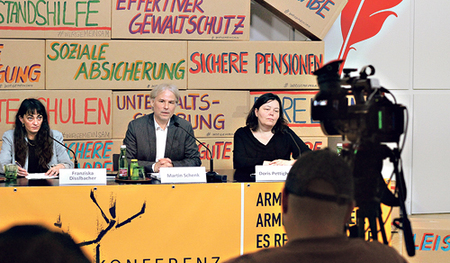 Pressekonferenz der Armutskonferenz. 