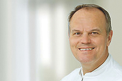 Prim. Dr. Peter Dovjak ist Leiter der Abteilung für Akutgeriatrie und Remobilisation am Salzkammergut Klinikum Gmunden.