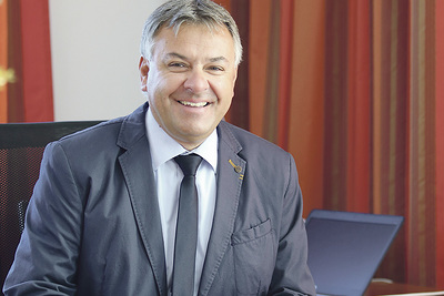 „Integrationsarbeit findet vor allem vor Ort in den Gemeinden statt.“ Mag. Christoph Schweitzer, MBA,  Bezirkshauptmann von Eferding und Grieskirchen