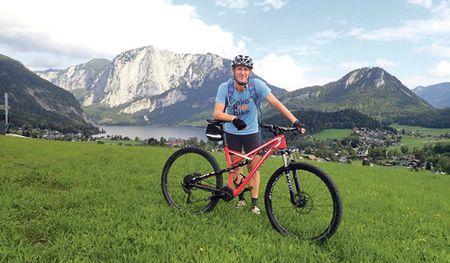 Bernhard Mittermayr ist selbst begeisterter Radfahrer und weiß, worauf es bei der ­Planung einer Tour mit Fahrrad inklusive Bahnfahrt ankommt.  