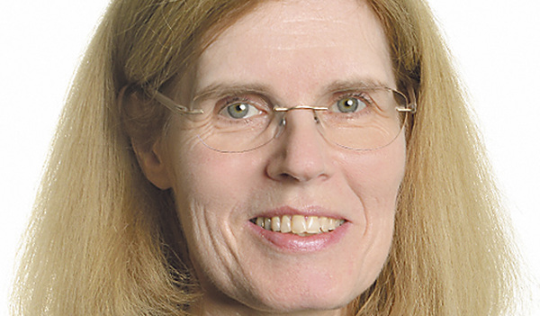 Ursula Nothelle-Wildfeuer ist Professorin für christliche Gesellschaftslehre an der Universität Freiburg und Beraterin der Deutschen Bischofskonferenz. Sie kritisiert einen Rückzug von Christen aus dem gesellschaftlichen Engagement in die reine