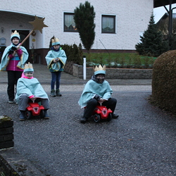 Sternsinger/innen aus der Pfarre Aurach am Hongar