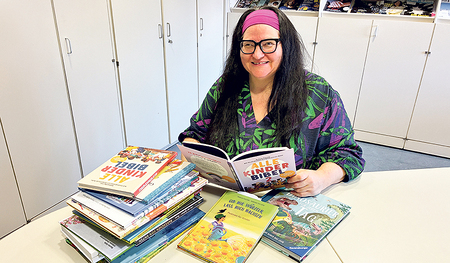 Von Bibel bis Dinosaurier – bunte Themen auf der Kinderseite, die Andrea Mayer-Edoloeyi wöchentlich gestaltet.       