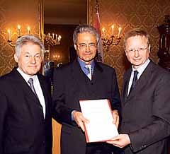 Professorentitel an Dr. Franz Rohrhofer