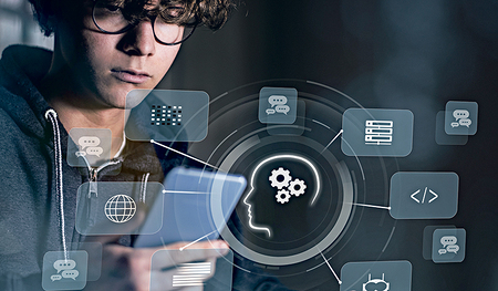 KI-Chatbots wie zum Beispiel ChatGPT sind aus dem Alltag Jugendlicher nicht mehr wegzudenken. Eltern sollten sich über die Nutzung mit ihren Kindern regelmäßig austauschen.  