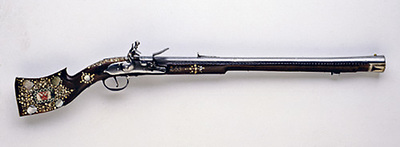 Diese Pistolen bzw. Jagdgewehre aus dem 17. Jahrhundert sind nach einer Ausstellung nicht mehr zurückgekehrt, ihr Verbleib ist unklar.