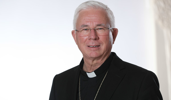 Erzbischof Lackner will sich für mehr Frauen in Leitungspositionen der Kirche engagieren.